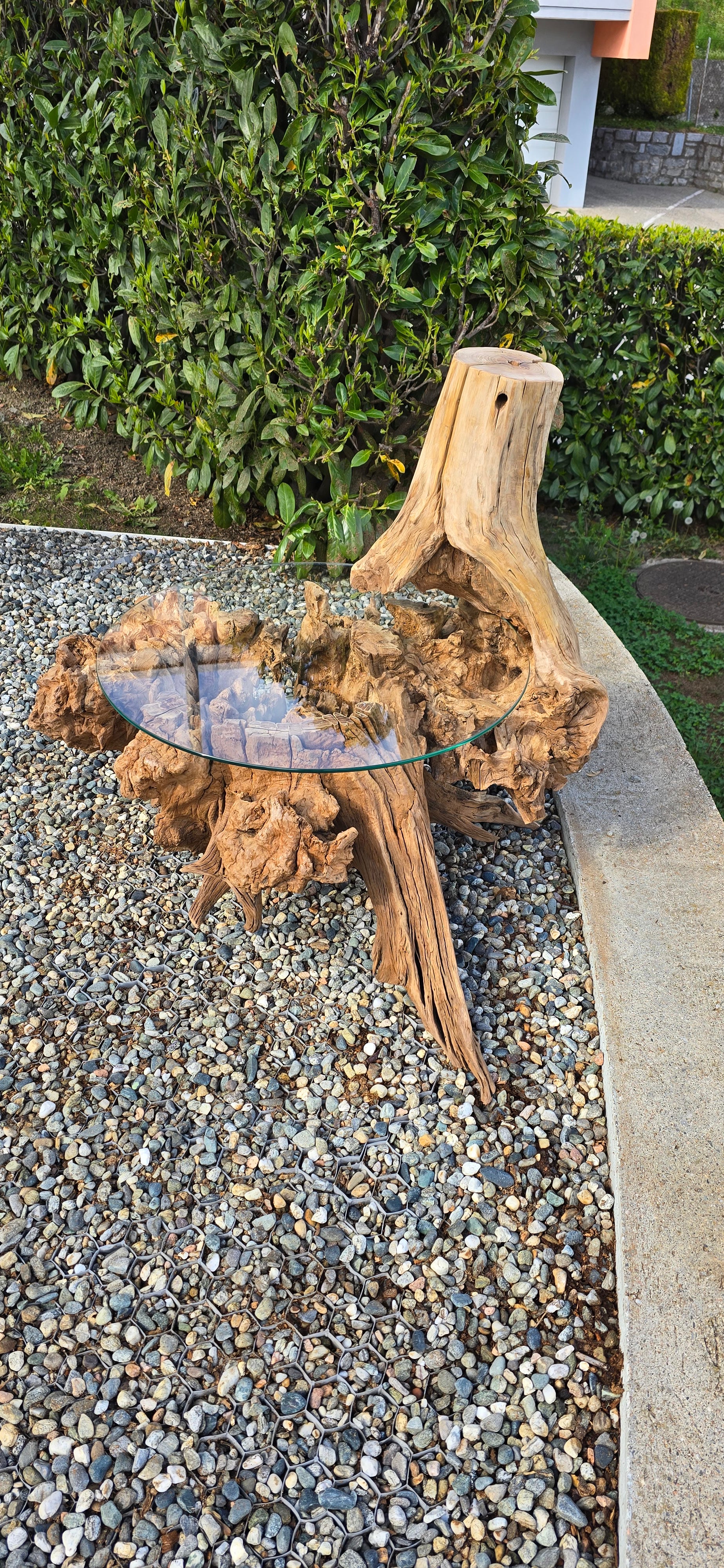 Scultura "La Mano de Dios"